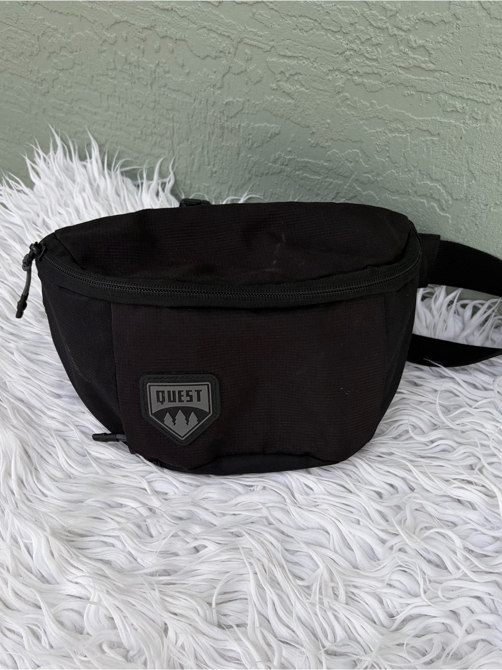 Quest Black Men's Waist Pack — Minimal Belt Bag